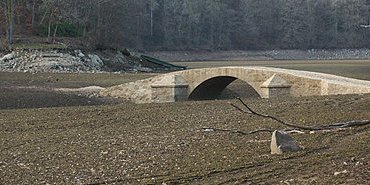 Le pont du lac
